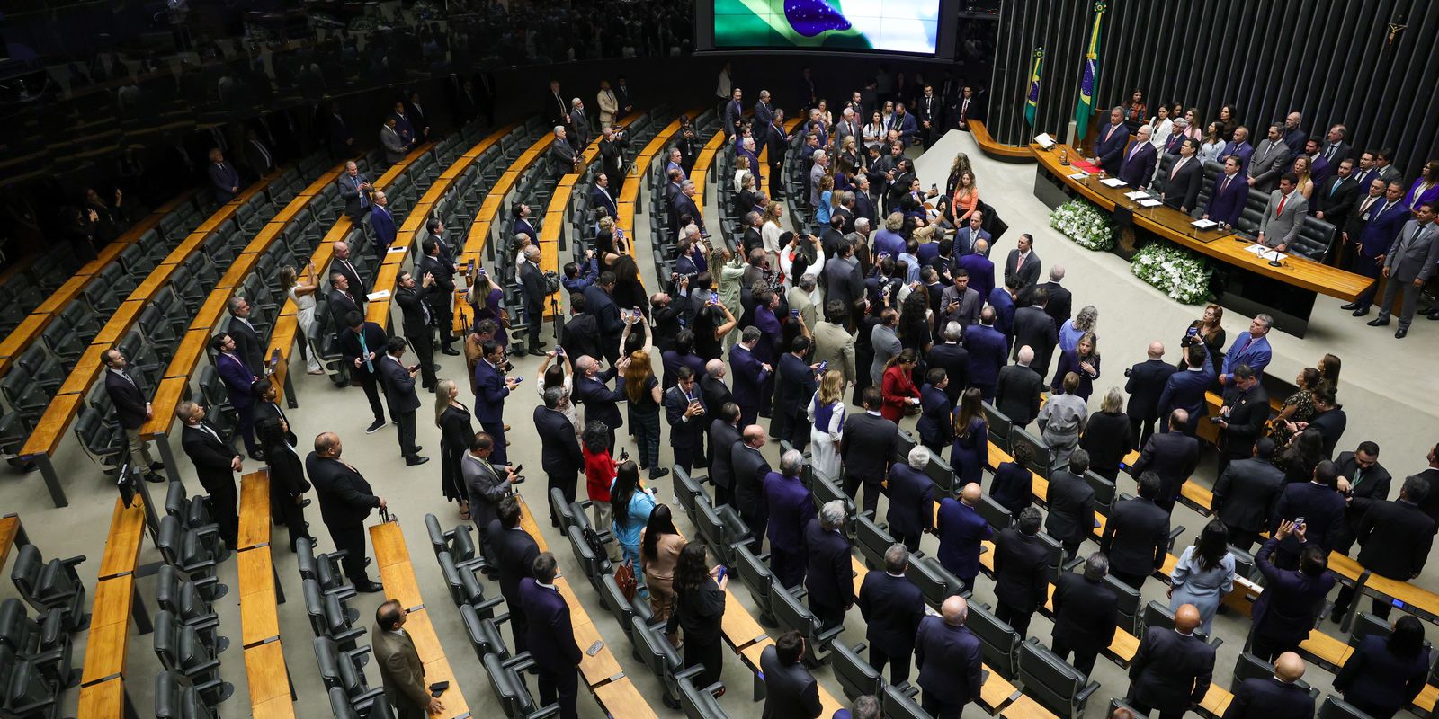 Apenas sete partidos respondem ao STF sobre influência em emendas