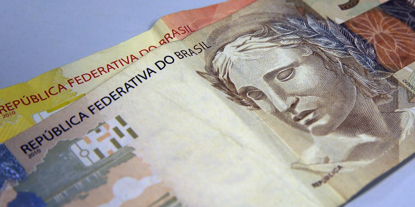 Caixa paga Bolsa Família de julho a beneficiários com NIS final 6
