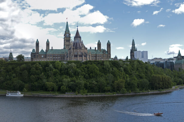 Vista do Parliament Hill, sede do Parlamento canadense em Ottawa