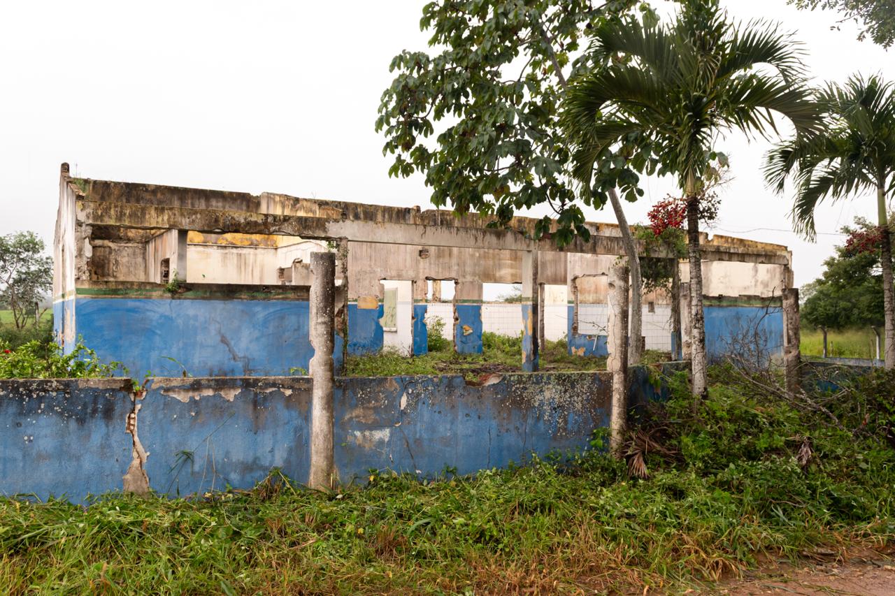 Escola abandonada em Itabaiana