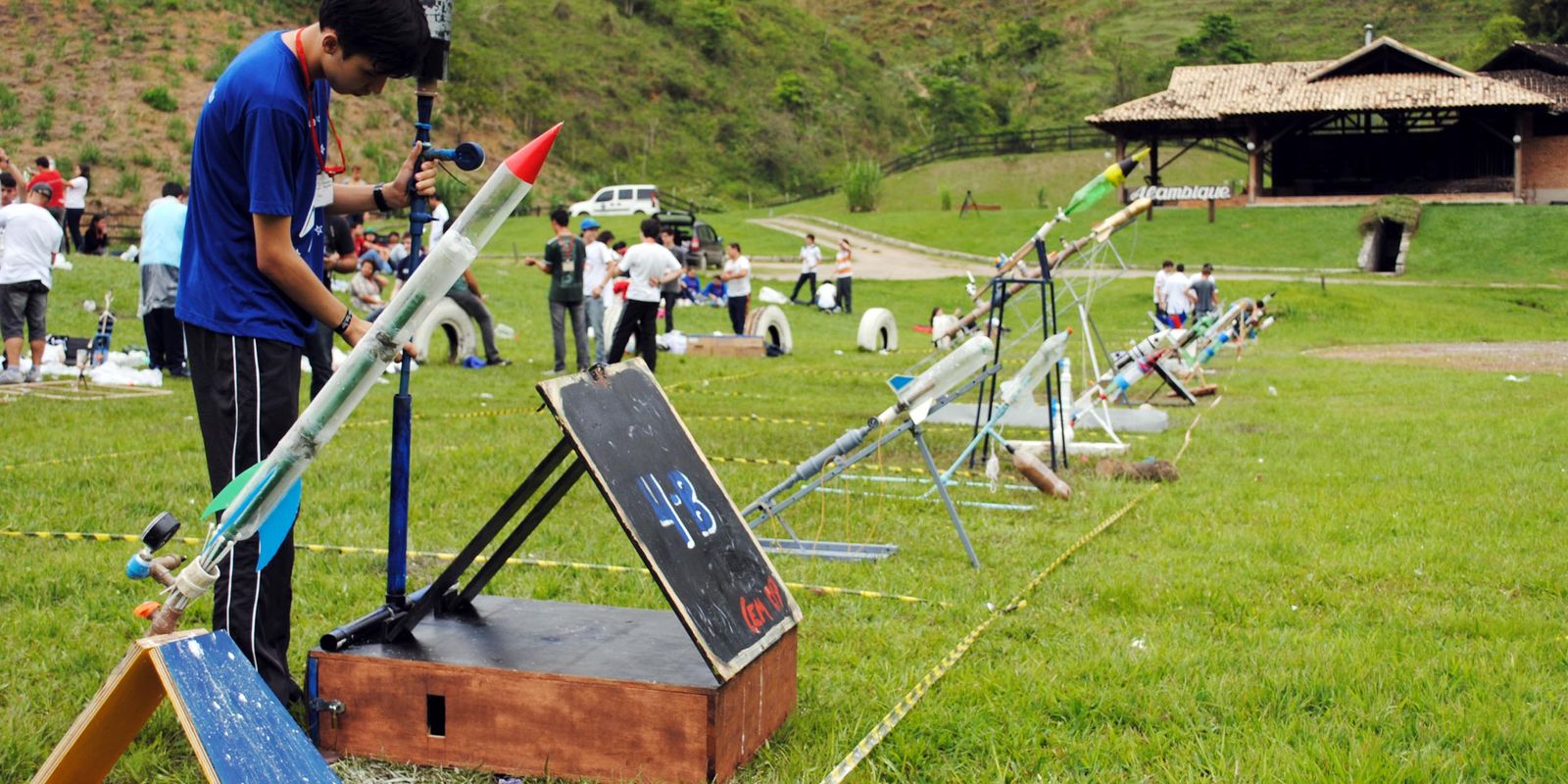 Alunos da Obafog inauguram Jornada de Foguetes 2026 em Barra do Piraí