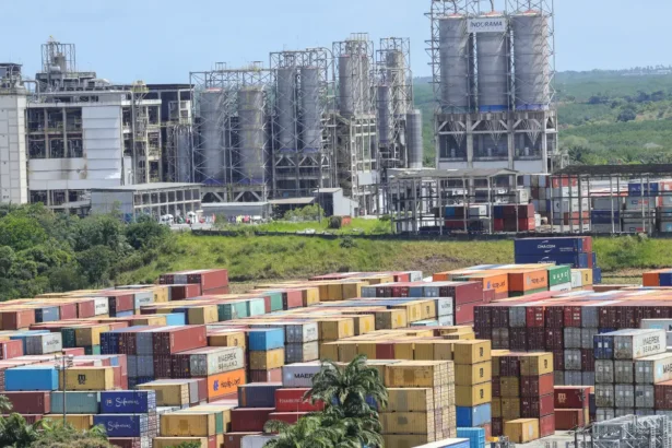 Amcham pede que Brasil evite retaliações comerciais aos EUA