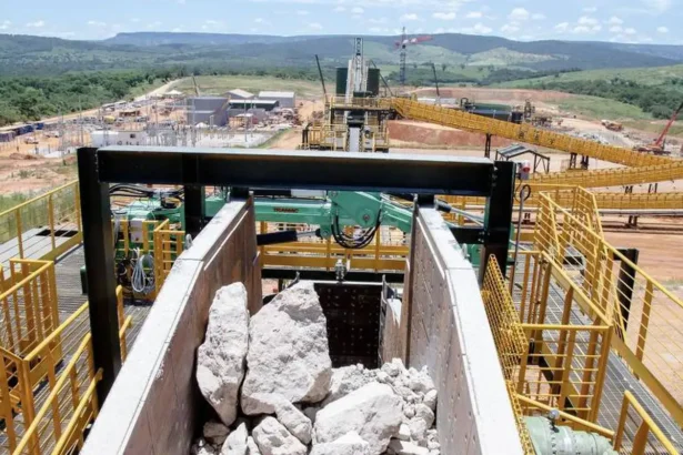 CMN libera crédito para cadeia de fertilizantes e estende prazo