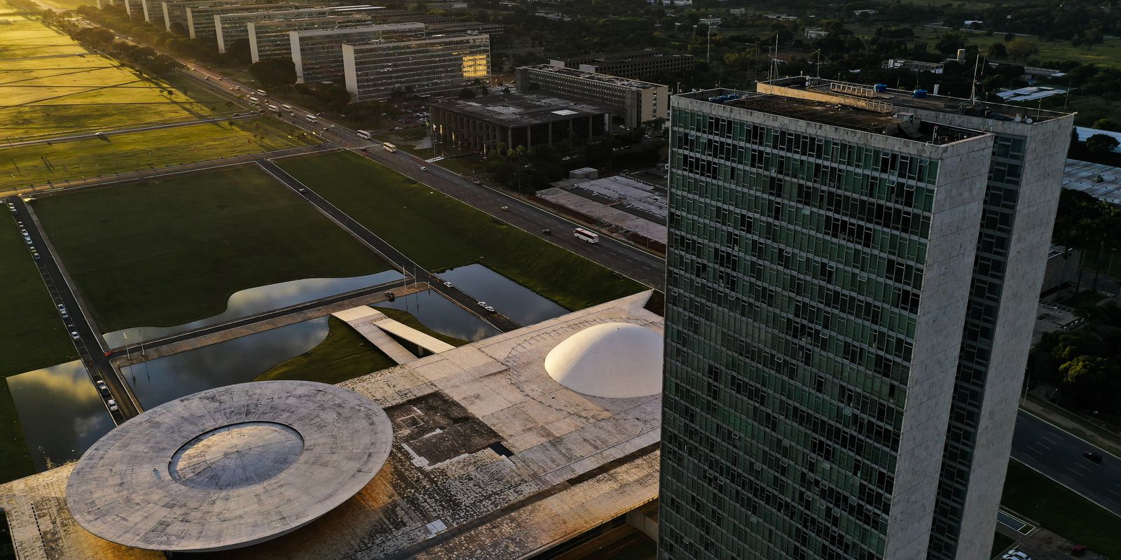 Conheça o papel de senadores e deputados nas eleições 2026