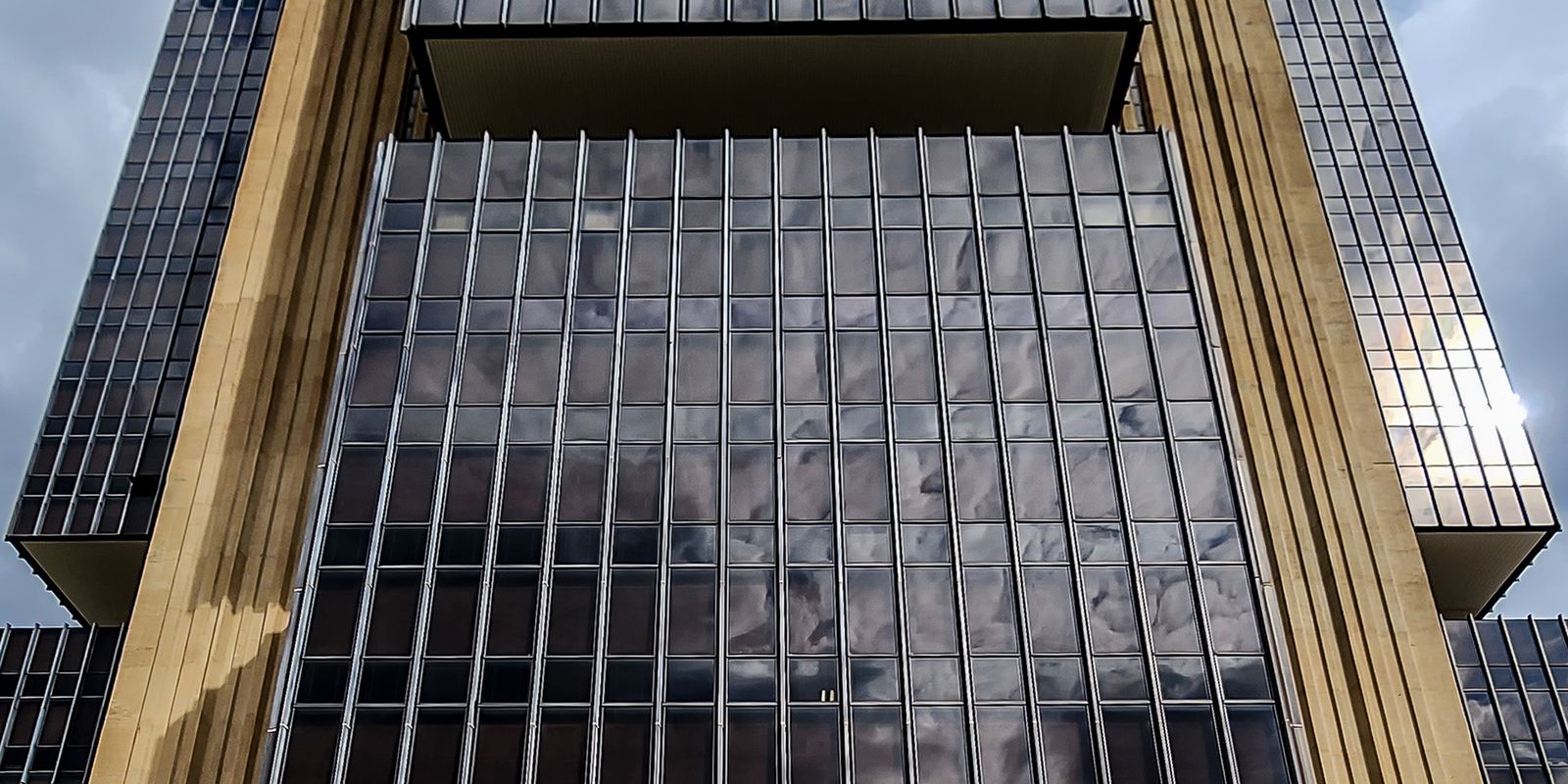 Copom reduz Selic para 14% e sinaliza arrefecimento da inflação