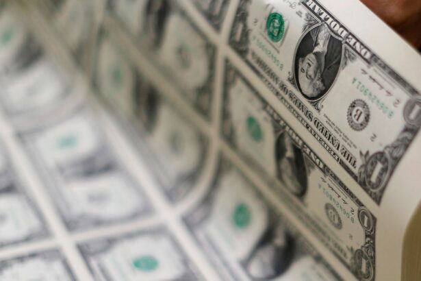 Dívida dos EUA alcança US$40 trilhões; cortes e guerra impulsionam