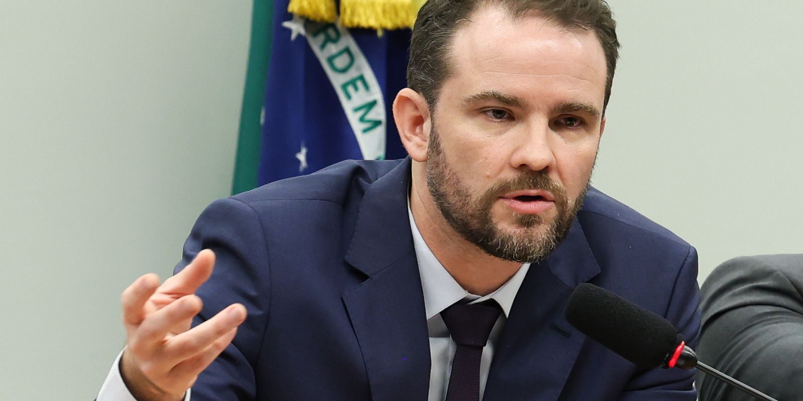 Durigan: juros altos impulsionam dívida pública, não gastos