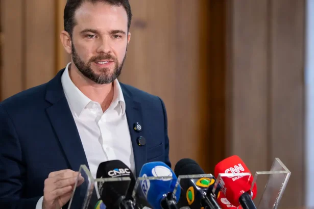 Governo consulta empresários antes de aplicar Lei da Reciprocidade