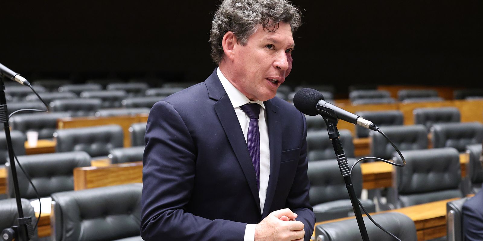 Hugo Motta indica Reginaldo Lopes para presidir comissão da MP 1357/26