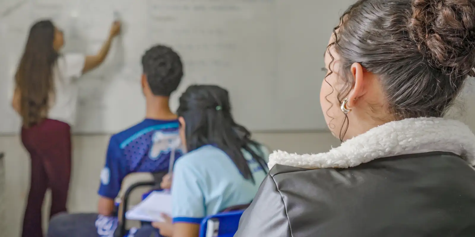 Ideb 2025 bate recorde em 20 anos e mostra avanço na educação