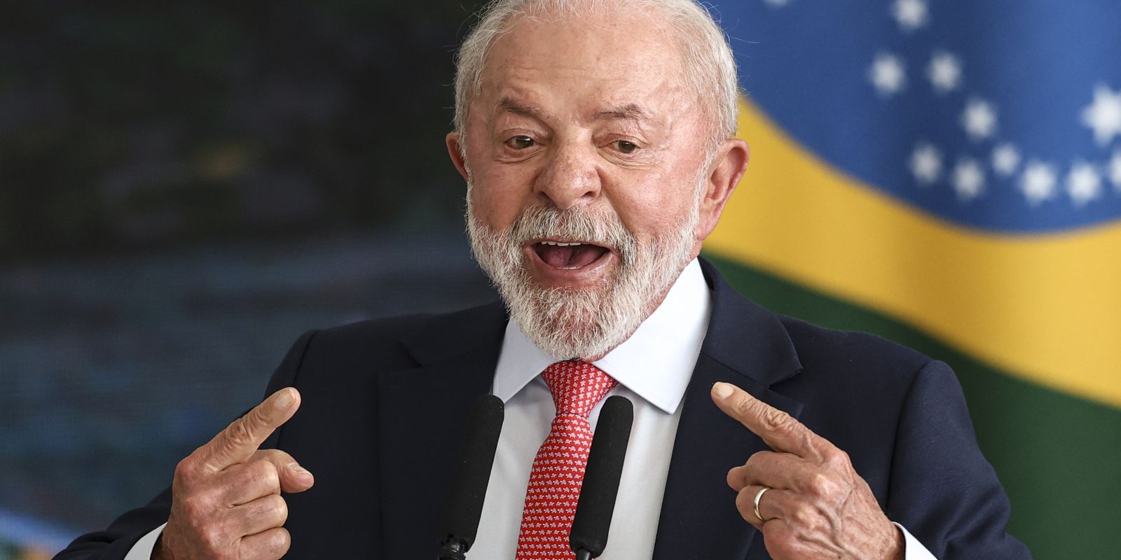 Lula critica decisão dos EUA que revogou visto da embaixadora Viotti