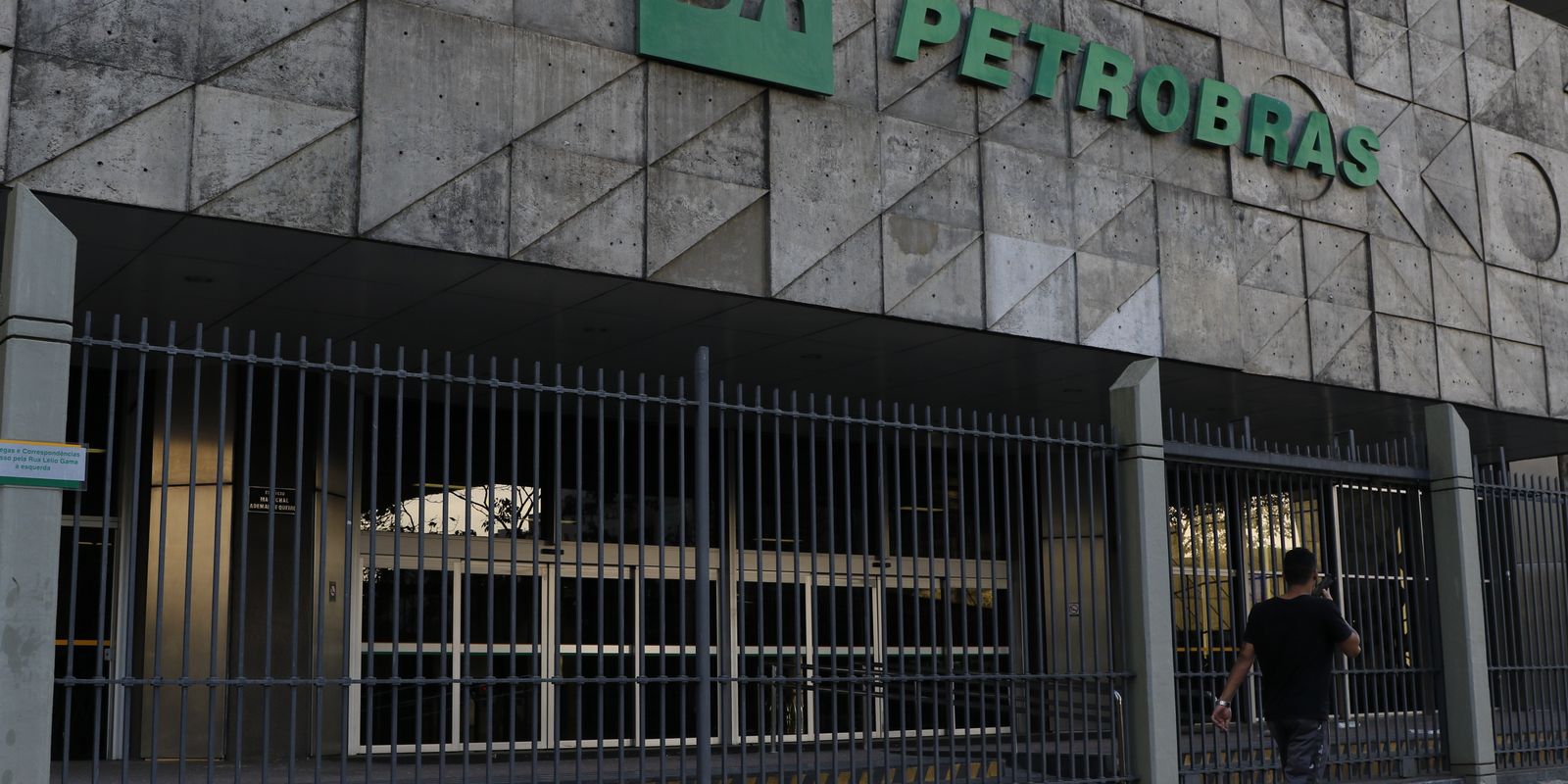 Petrobras negocia entrada em blocos offshore da Bacia de Keta, em Gana