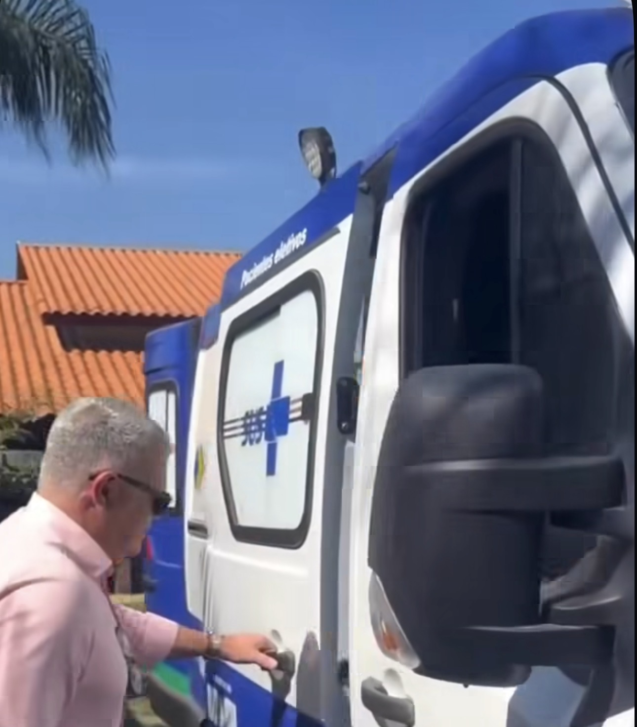 Prefeito Dr. Fábio garante ambulância Tipo A para Arauá