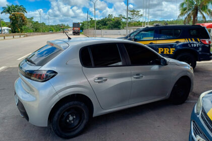 PRF recupera veículo furtado em Cristinápolis após abordagem na BR-101