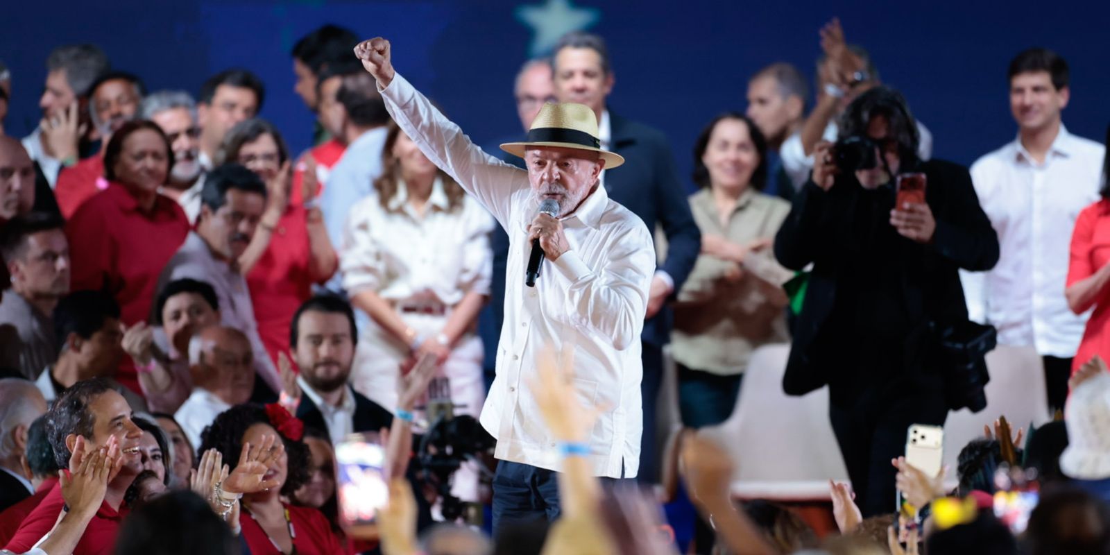 PT confirma Lula na disputa presidencial; Alckmin será vice