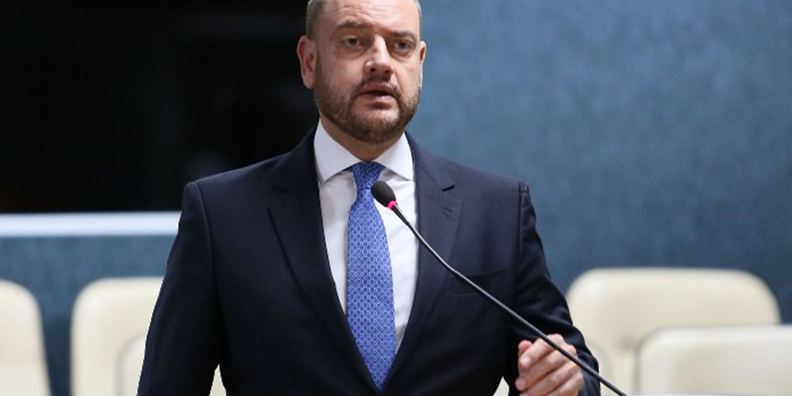 Rio corta 6,1 mil comissionados e anuncia economia de R$ 221 milhões