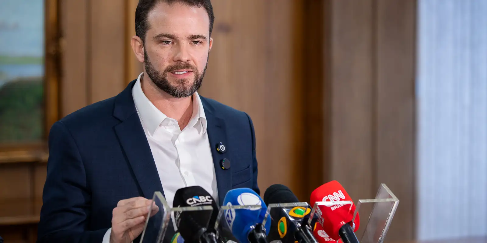 Salário mínimo sobe para R$ 1.741 em 2027, anuncia Fazenda