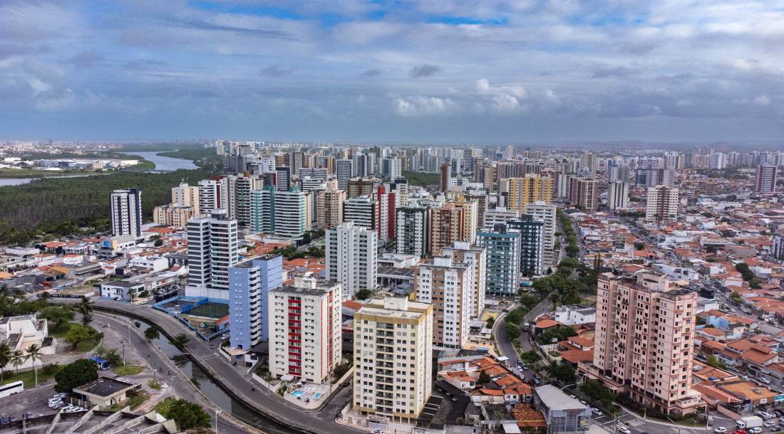 Sergipe Registra Calor e Risco de Chuva Fraca no Fim de Semana