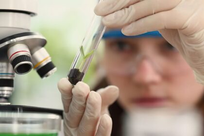 470 vagas: Imersão Científica 2027 recebe inscrições para alunas e professoras