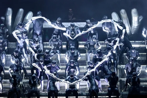 Alok leva 1.500 drones e 45 bailarinos ao Rock in Rio