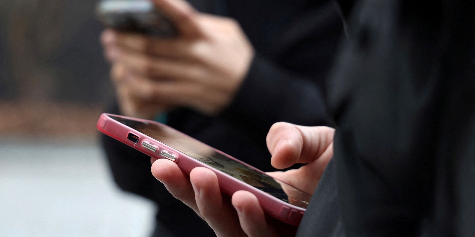 Apostas online atraem jovens; cresce busca por tratamento