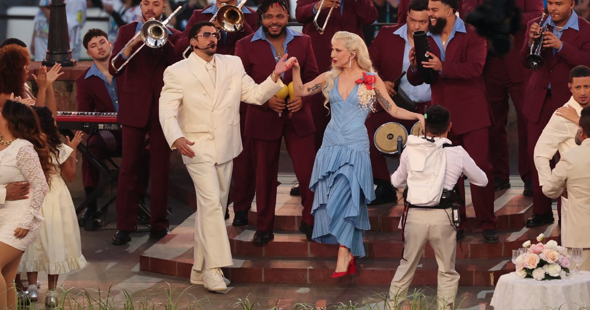 Bad Bunny leva Emmy de horário nobre pelo show do Super Bowl