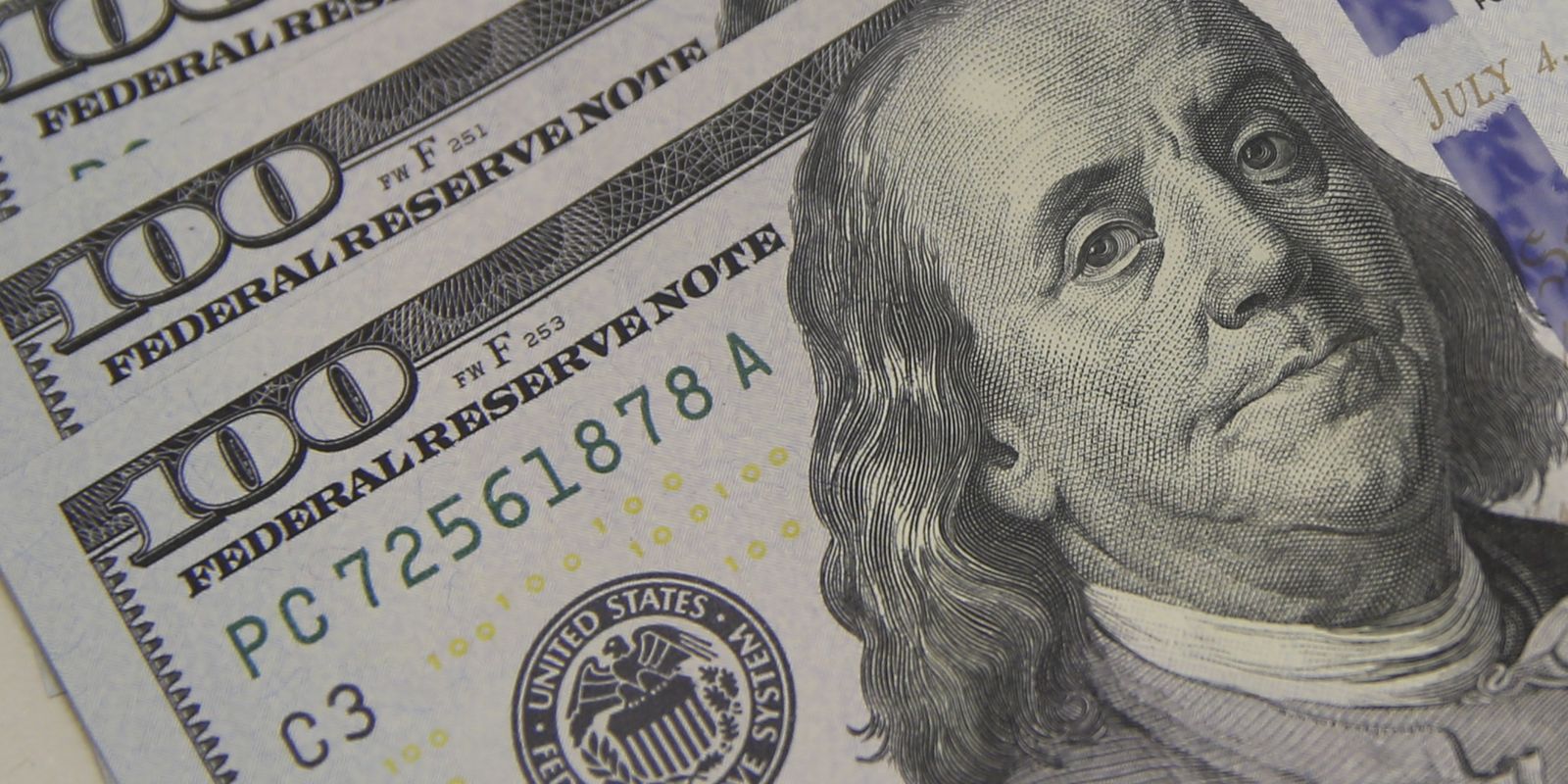 Dólar recua a R$ 5,089; Bolsa atinge maior alta desde maio