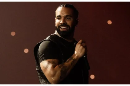 Drake surpreende em Houston e canta 'One Dance' com Karol G