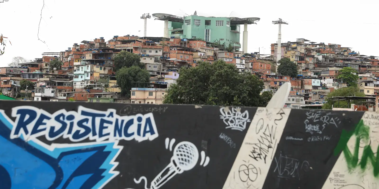 Eleitores de favelas do Rio priorizam educação e mobilidade