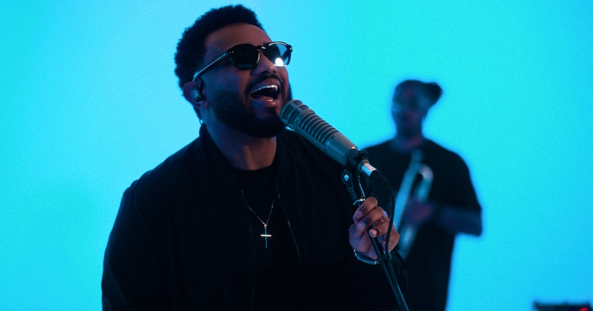 Eli Soares lança álbum 'Inteligência Natural' e divulga clipe