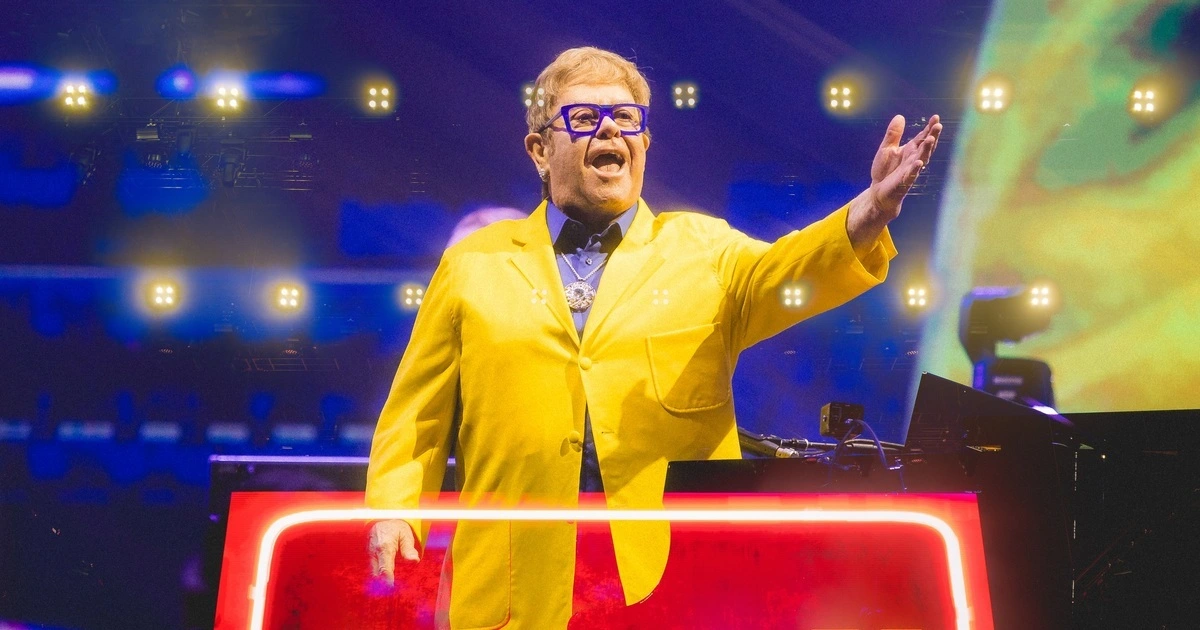 Elton John agradece público que enfrentou chuva no Rock in Rio