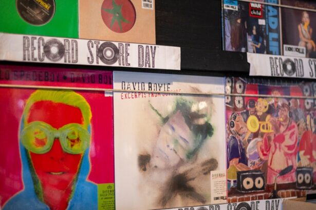 Escolher um vinil reaviva o rito que o algoritmo ignora