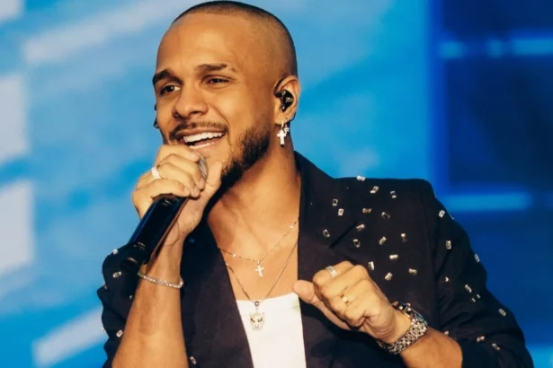 Fabinho lança DVD com 20 faixas e participação de Tiee