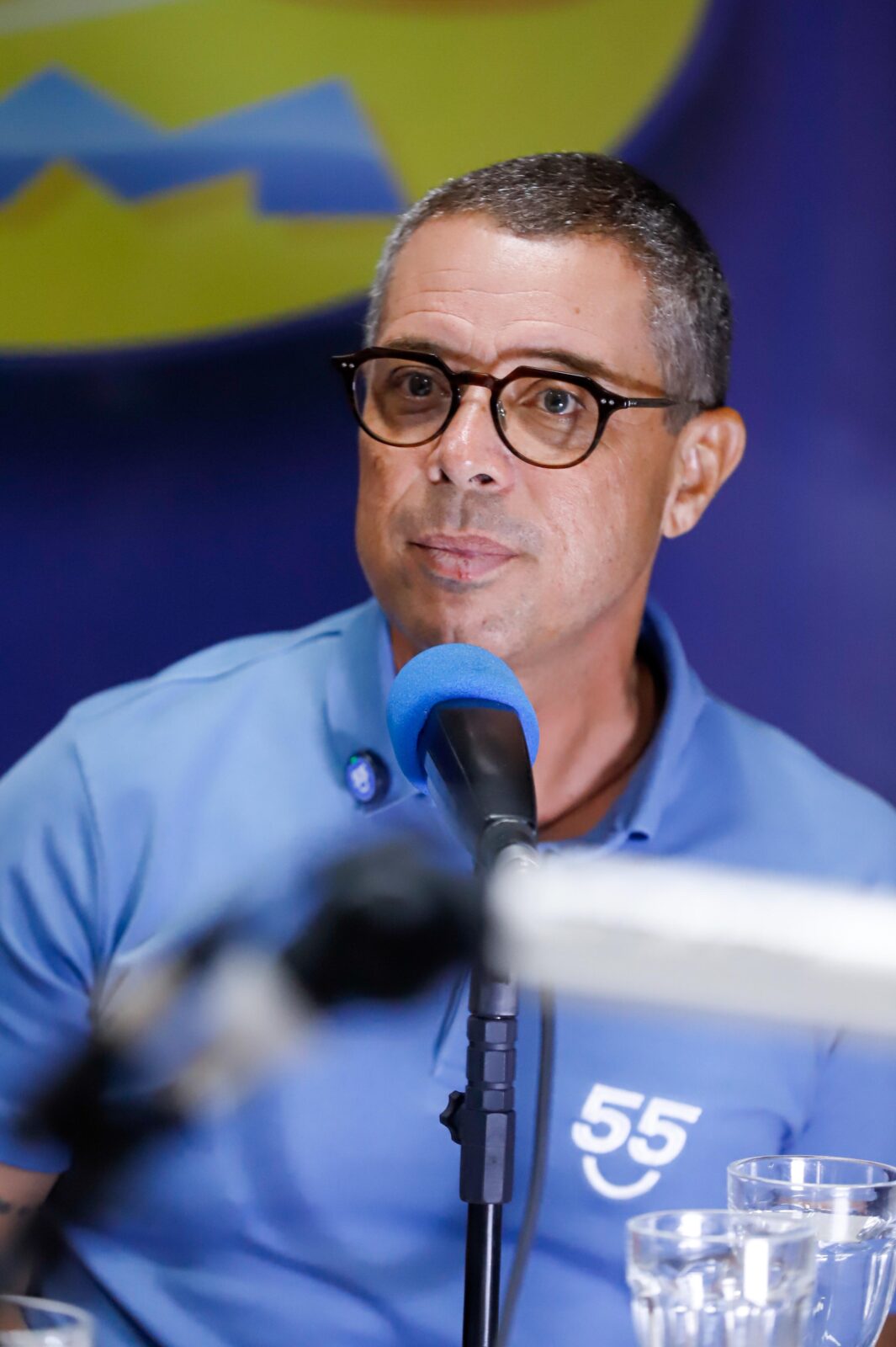 Fábio Mitidieri no estúdio da 103 FM, em Aracaju