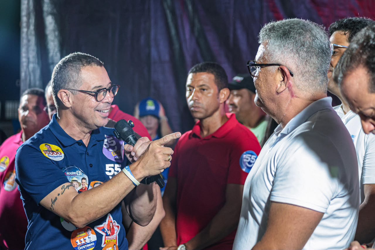 Governador Fábio Mitidieri durante caminhada no Sul de Sergipe
