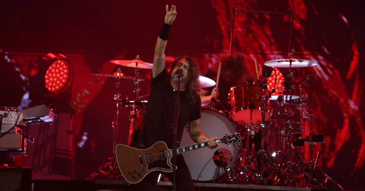 Foo Fighters agitam Rock in Rio com show enérgico e recheado de hits