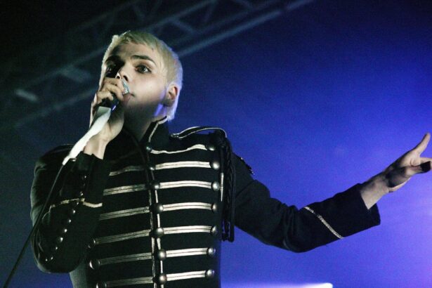 Gerard Way aponta intenção do My Chemical Romance de lançar álbum novo