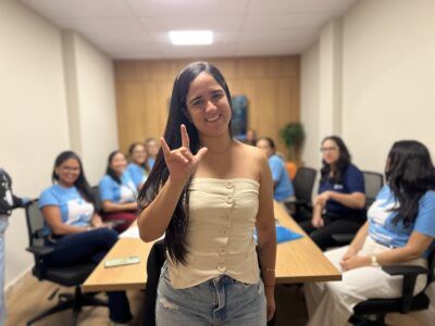 Colaboradores participam de curso básico de Libras no ambiente de trabalho