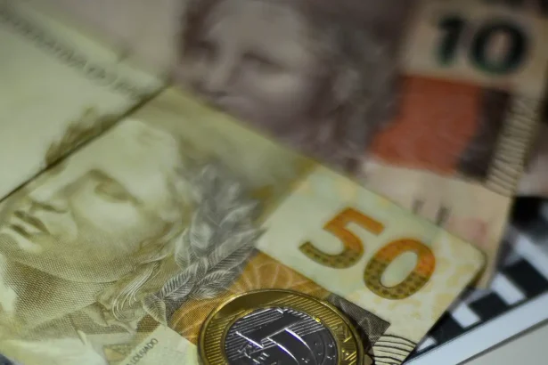 IBC-Br recua 0,2% em julho; agropecuária e indústria freiam avanço