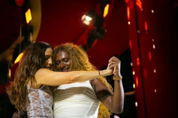 Ivete Sangalo e Liniker cantam 'Coleção' juntas no Mineirinho, em Belo Horizonte