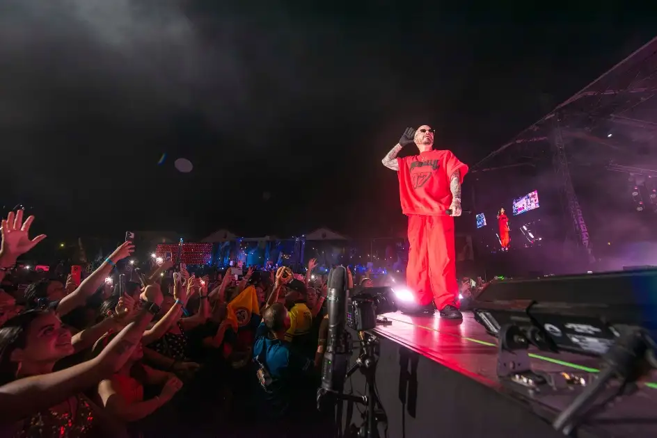 J Balvin incendia Rock in Rio após show avassalador
