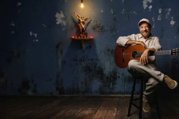 João Bosco celebra 80 anos e fecha Global Village no Rock in Rio