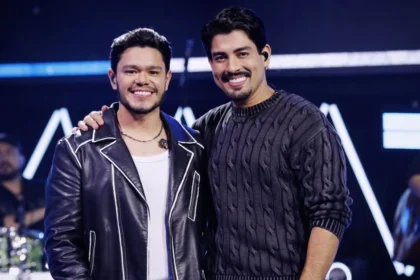 João Gustavo e Murilo atingem topo do Hot 100 com 'Postinho de Gasolina'