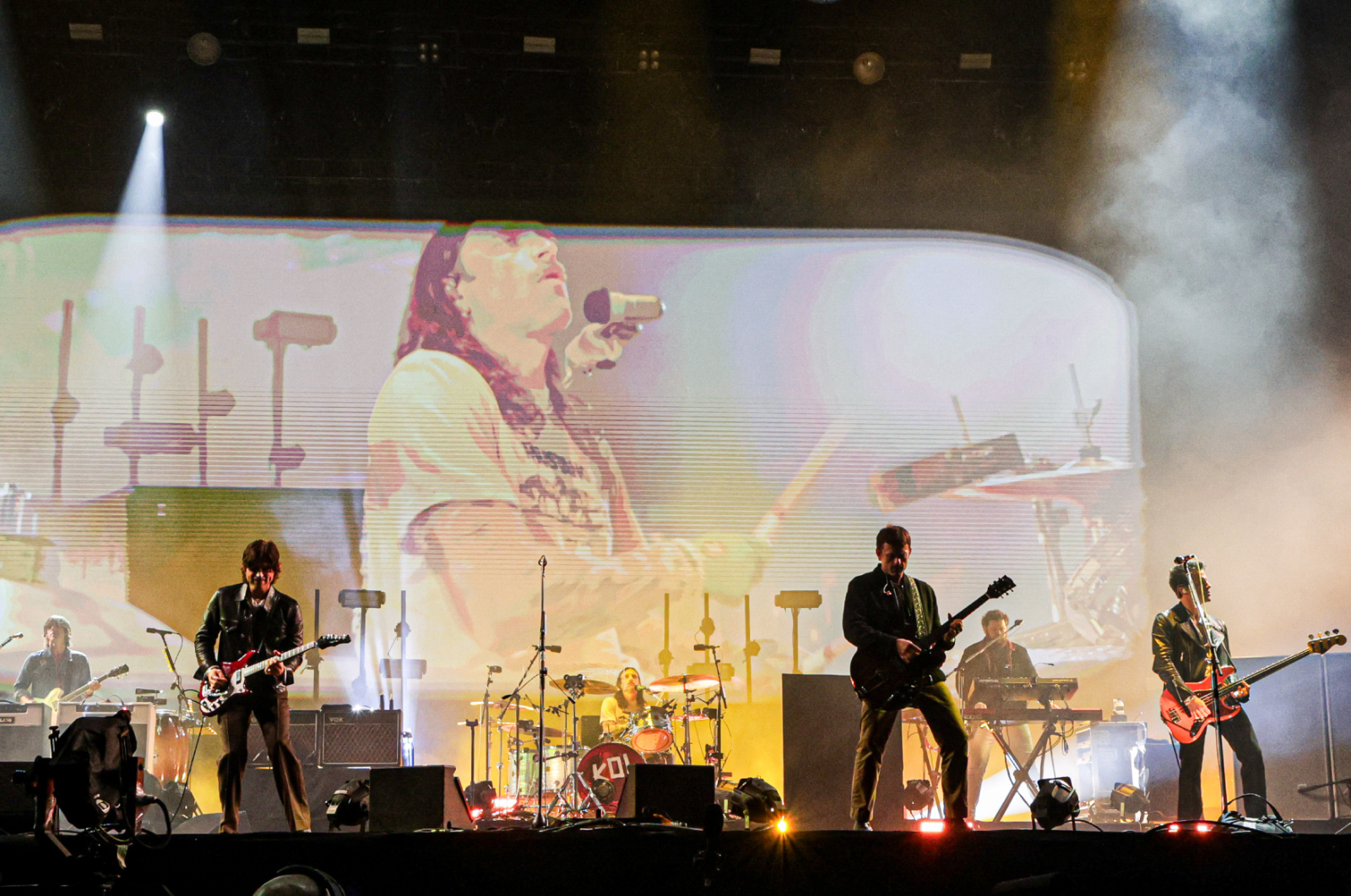 Kings of Leon lançam 'My Whole World' e revelam álbum 'O My Beloved'