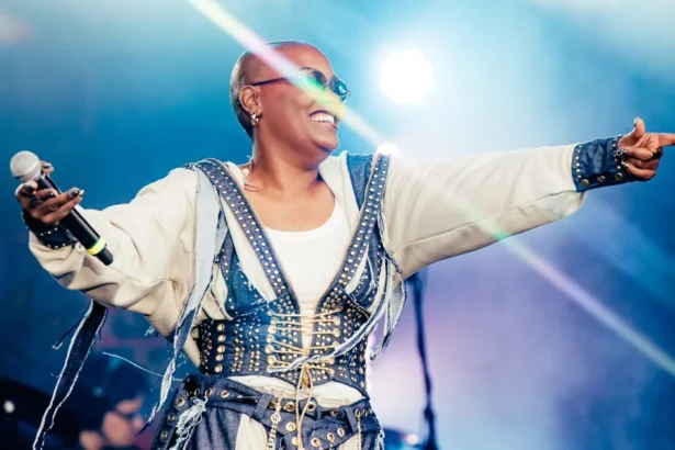 Kynnie revela novo significado de 'Linda, Chique, Sexy e Braba' após Rock in Rio