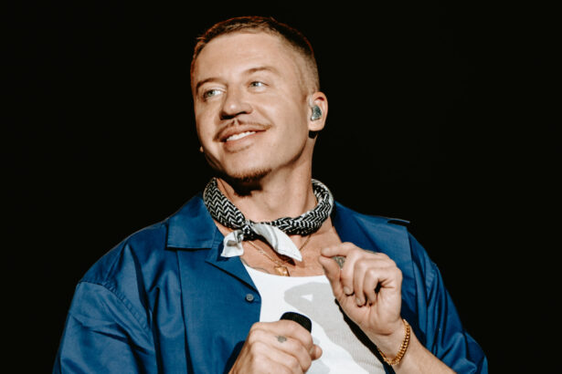 Macklemore lança turnê "Free Palestine" após ser retirado de agenda