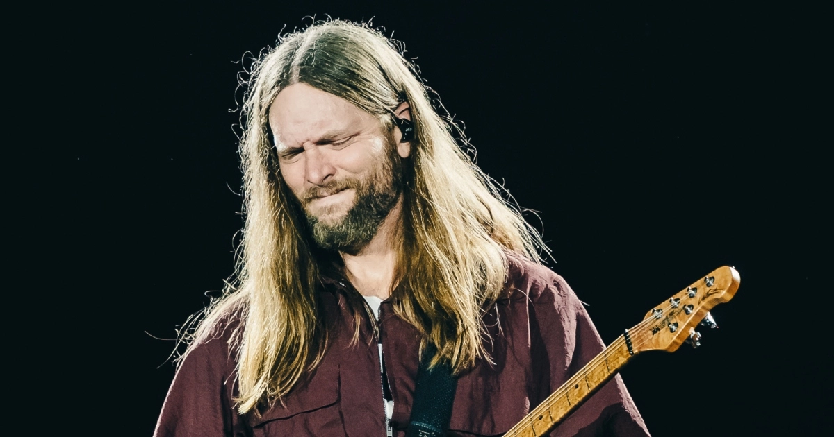 Maroon 5 agita São Paulo e aquece público para passagem no Rock in Rio