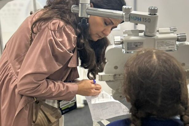 Médica aponta estratégias para atendimento oftalmológico de crianças com TEA
