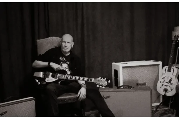 Morre Cheetah Chrome, guitarrista e cofundador dos Dead Boys, aos 71