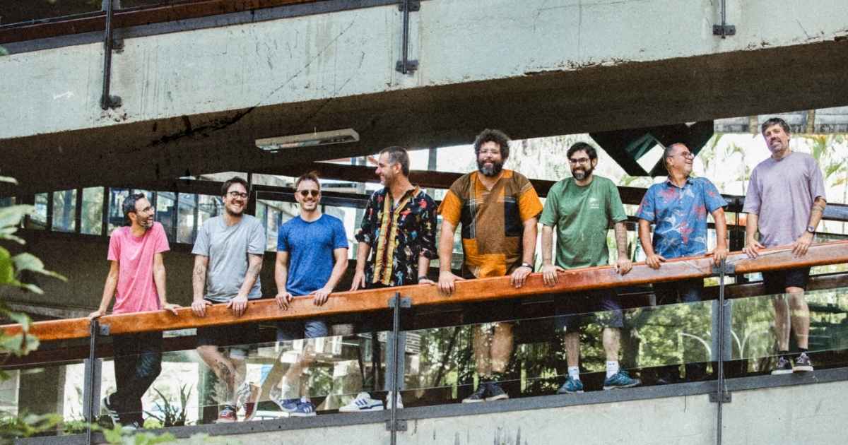 Móveis Coloniais de Acaju retorna aos palcos em SP pelo circuito MUCHO!